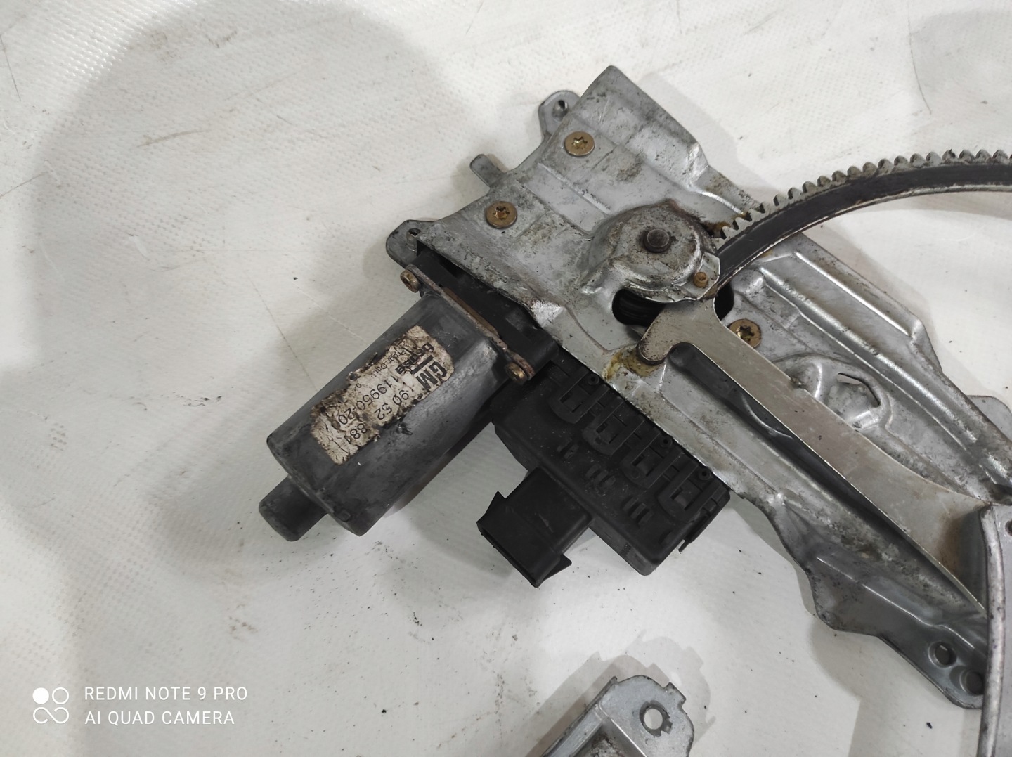 window regulator front left OPEL ASTRA II 5D