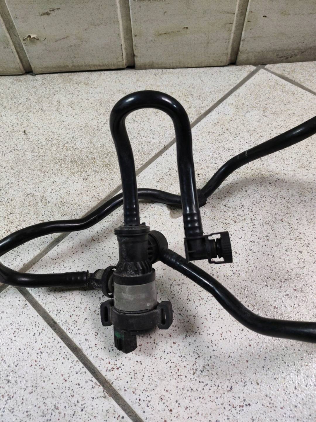 fuel line BMW 3 F30 2013
