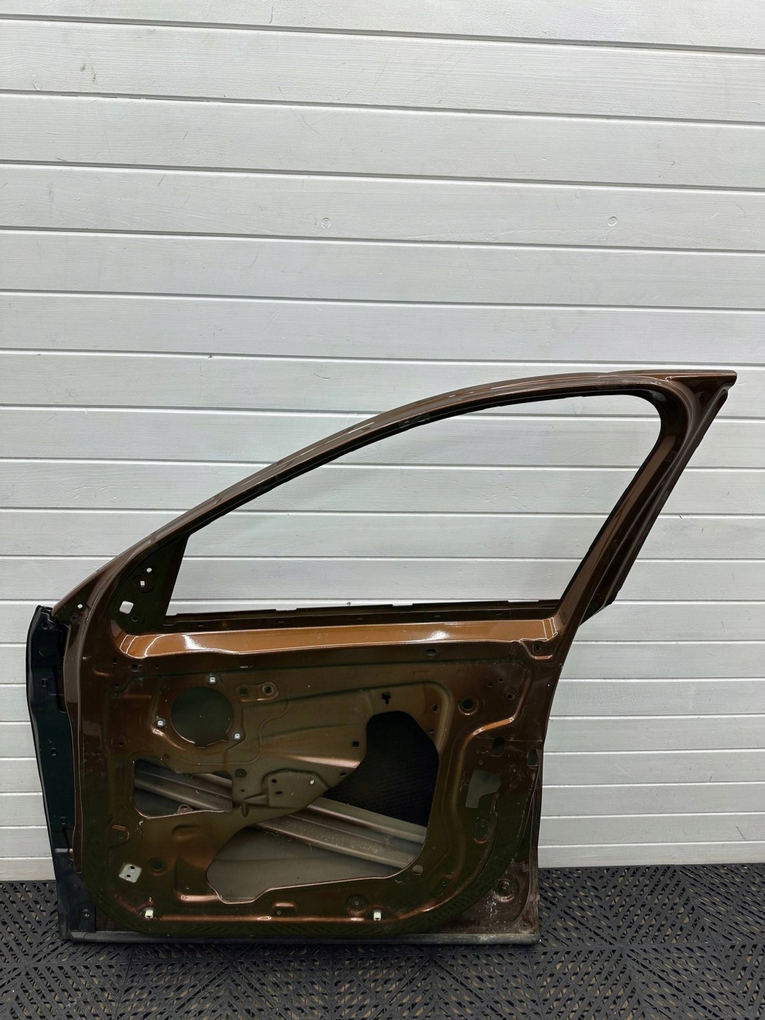 door front front side right BMW X1 F48 F49
