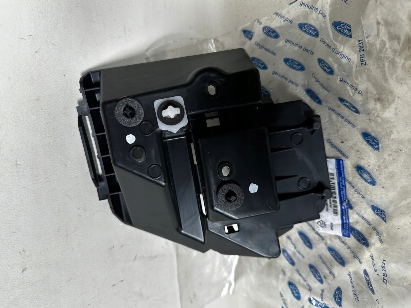 Ford Focus MK4 IV Support Support plaque Pare choc Arrière JX7B-17D980-C