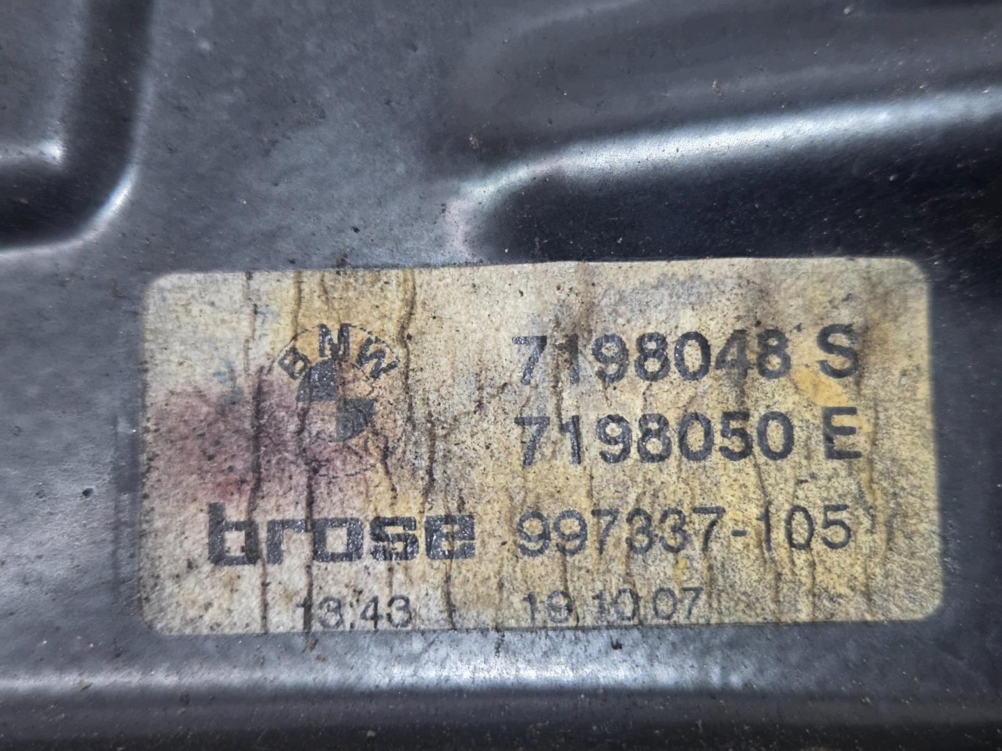 ablakemelő jobb hátsó BMW E93 7198048
