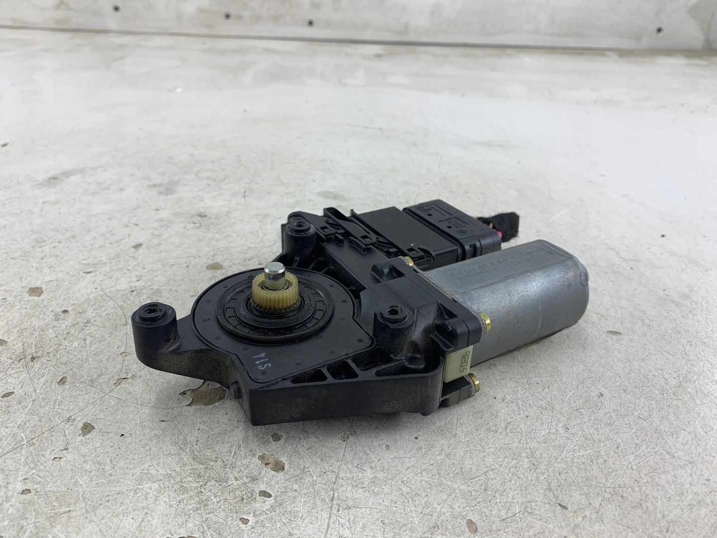 VW PASSAT B5 LIFT mini motor windows right rear part 3B9839752BF
