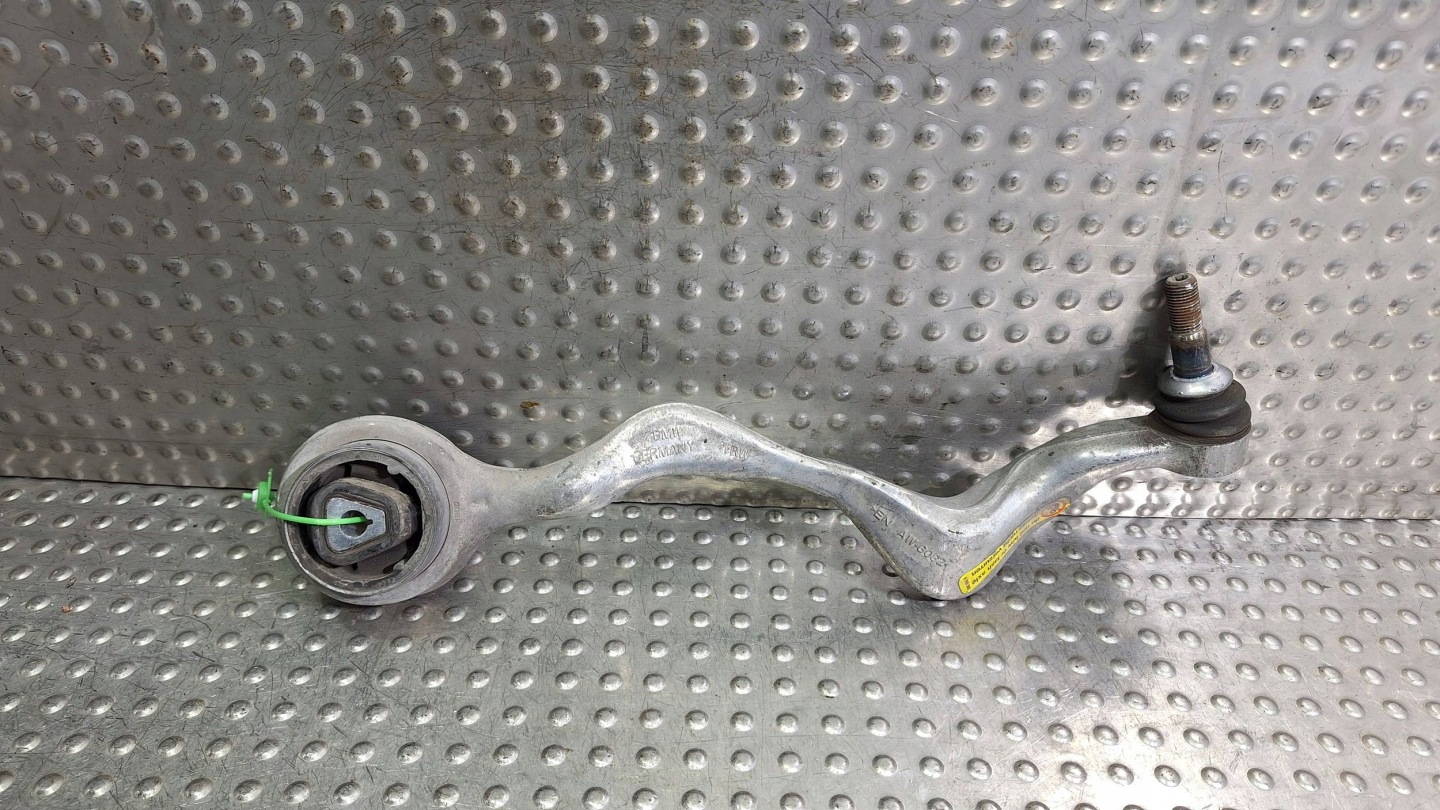 rameno pravý předek 6763704 BMW E81 E82 E87 E88 E89 E90 E91 E92 E93 X1 E84