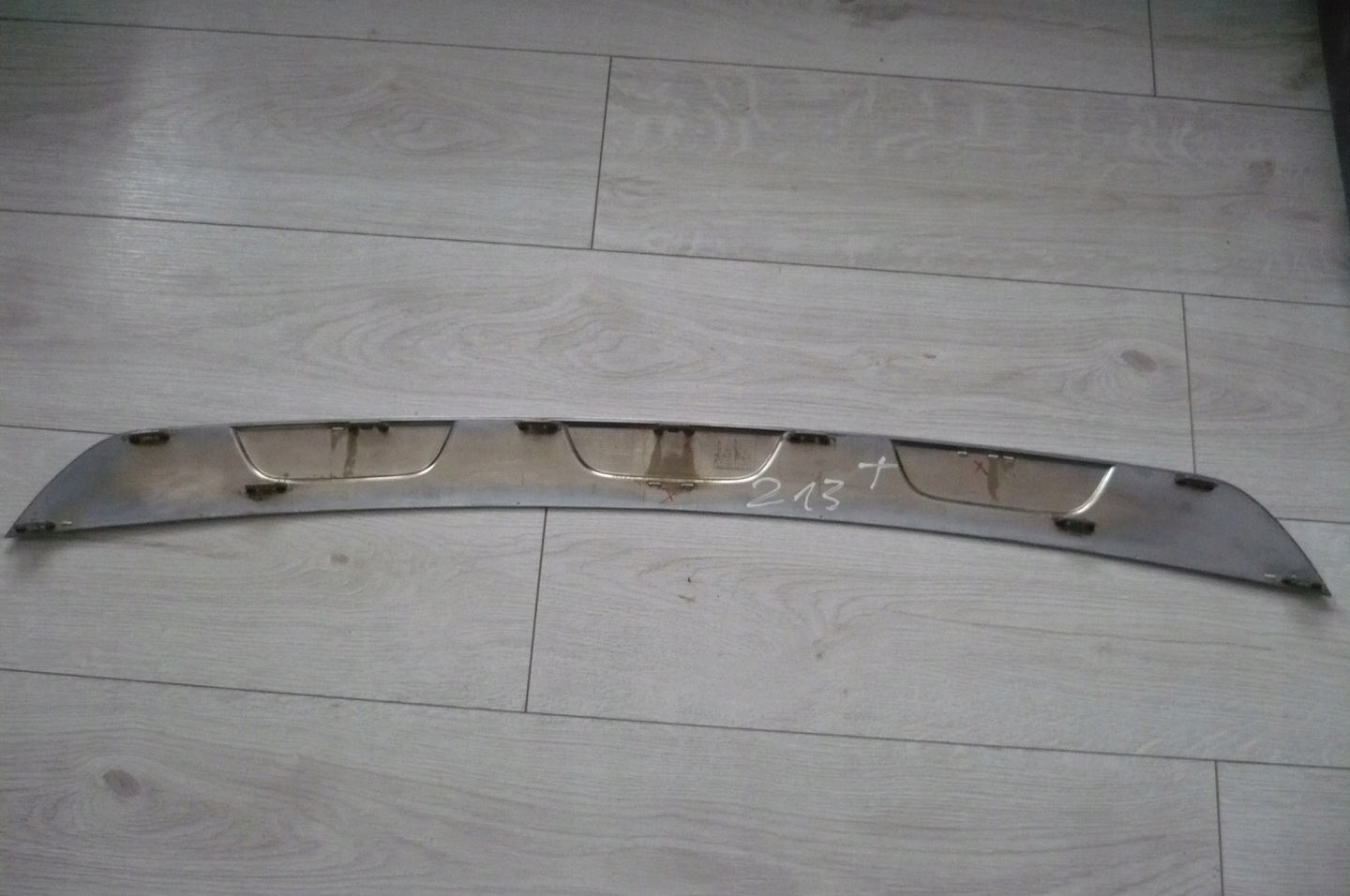 MERCEDES A W213 moulding CHROM cap bumper rear part