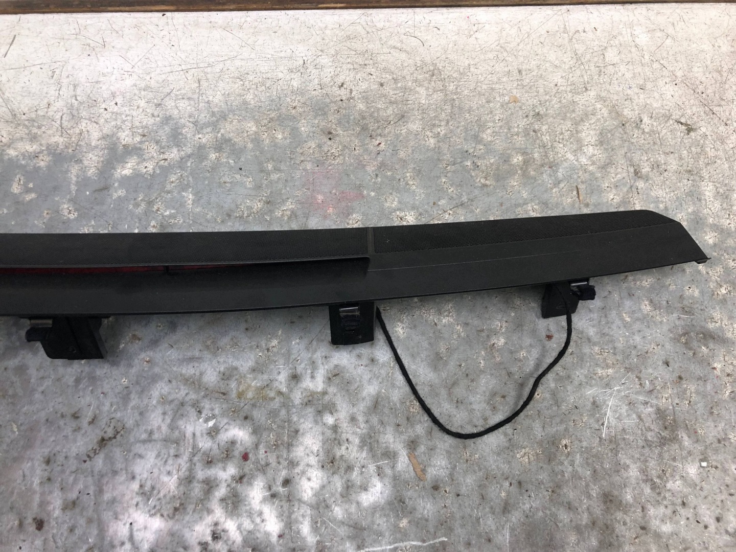 moulding third light STOP MERCEDES W204 sedan A2046830130