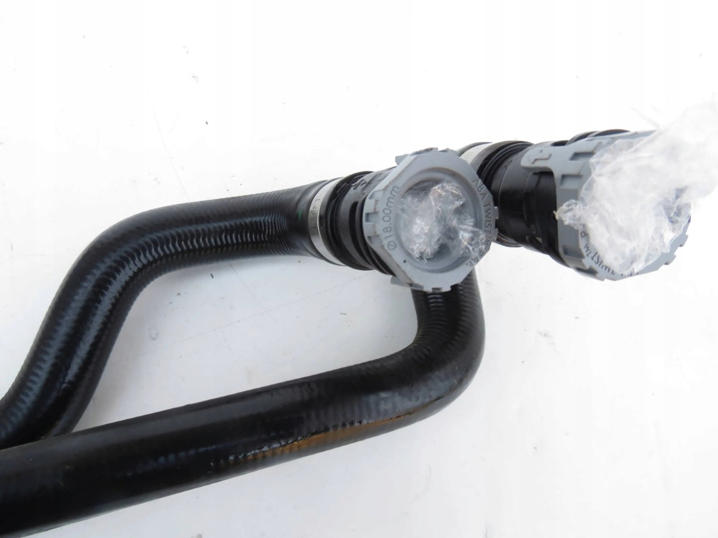 hadice vody chladiče VOLVO V70 6G91-18C266-CF