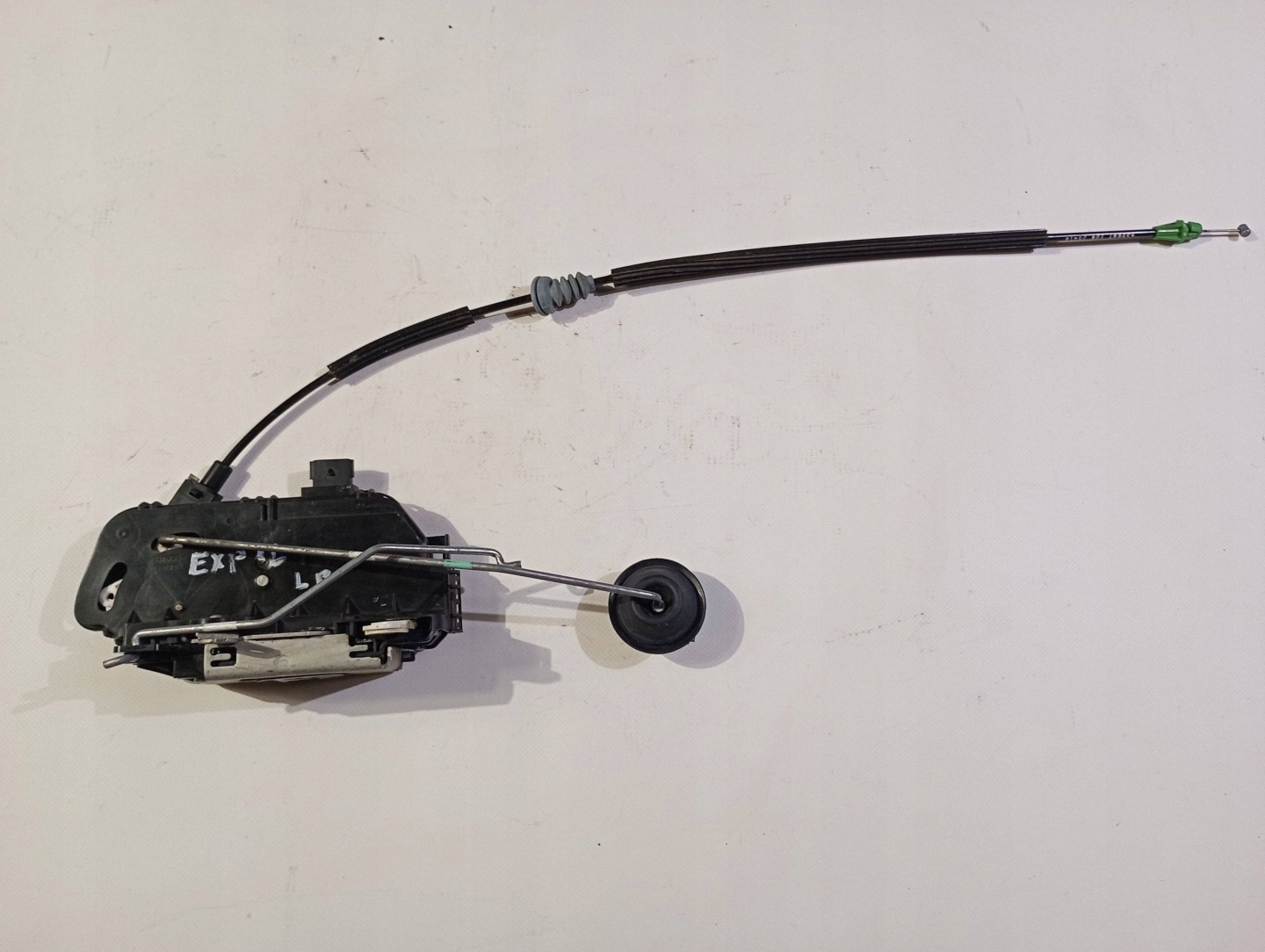 lock door left front front left Ford Explorer V 2016