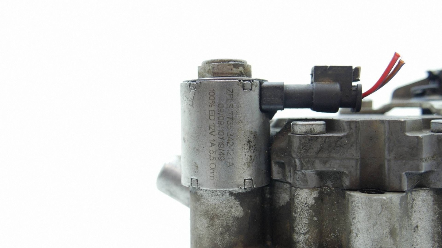 servo pump MERCEDES W204 1.8 CGI 7735342121A