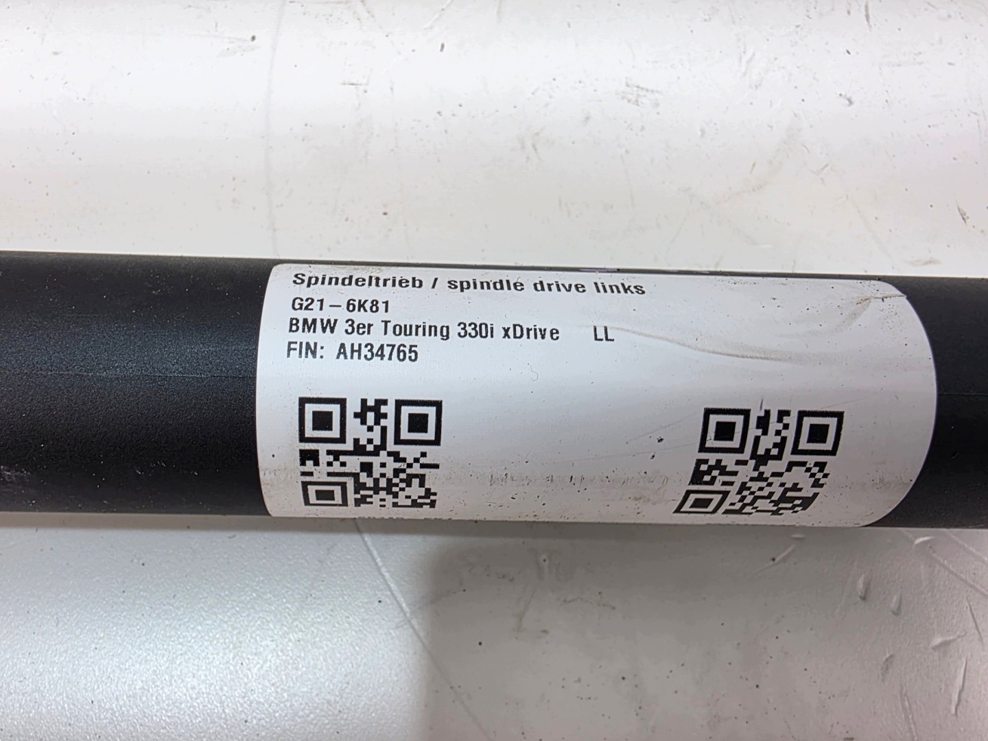 SILOWNIKI TELESKOPY bonnet BMW G21 7453413