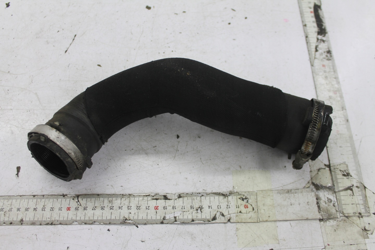 pipe air hose 3R0145708 SEAT EXEO 2.0 TDI