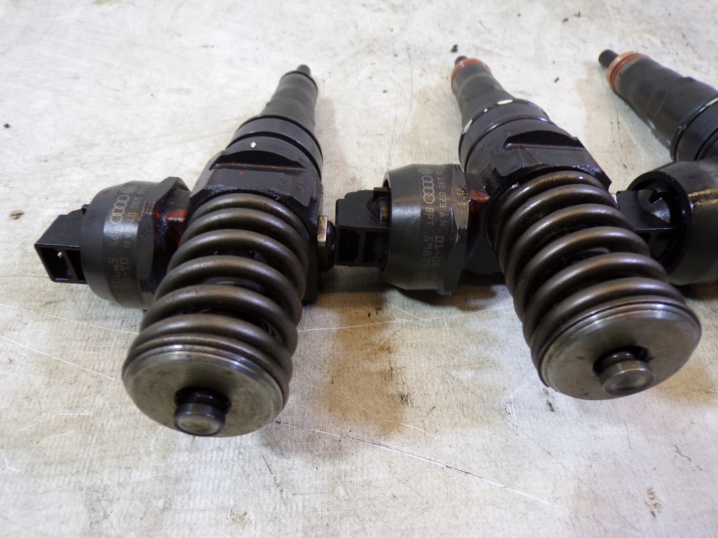 Einspritzdüsen Einspritzdüse Einspritzdüse 1.9 TDI 038130073AN