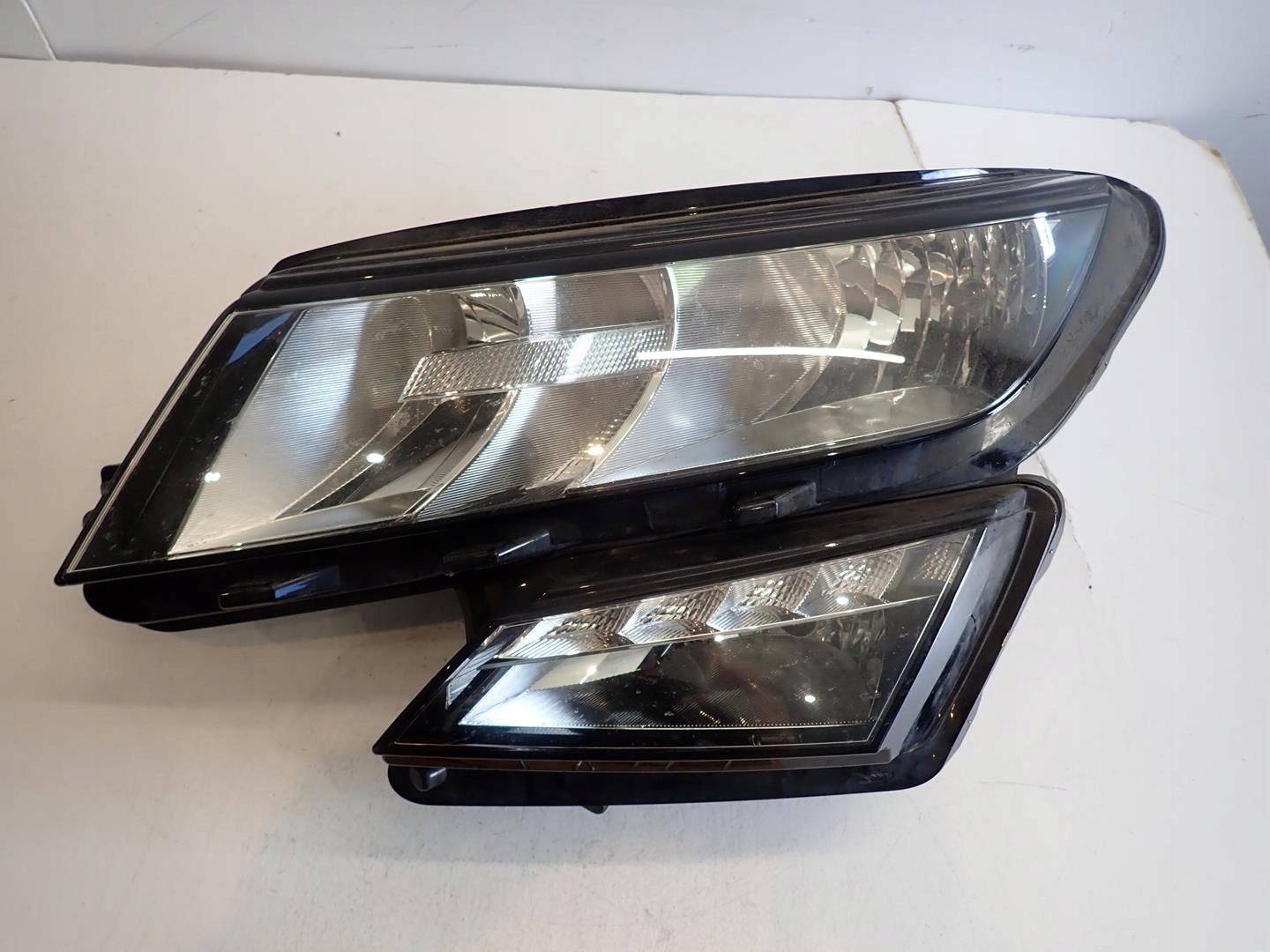 light front front left SKODA KODIAQ LED 2016
