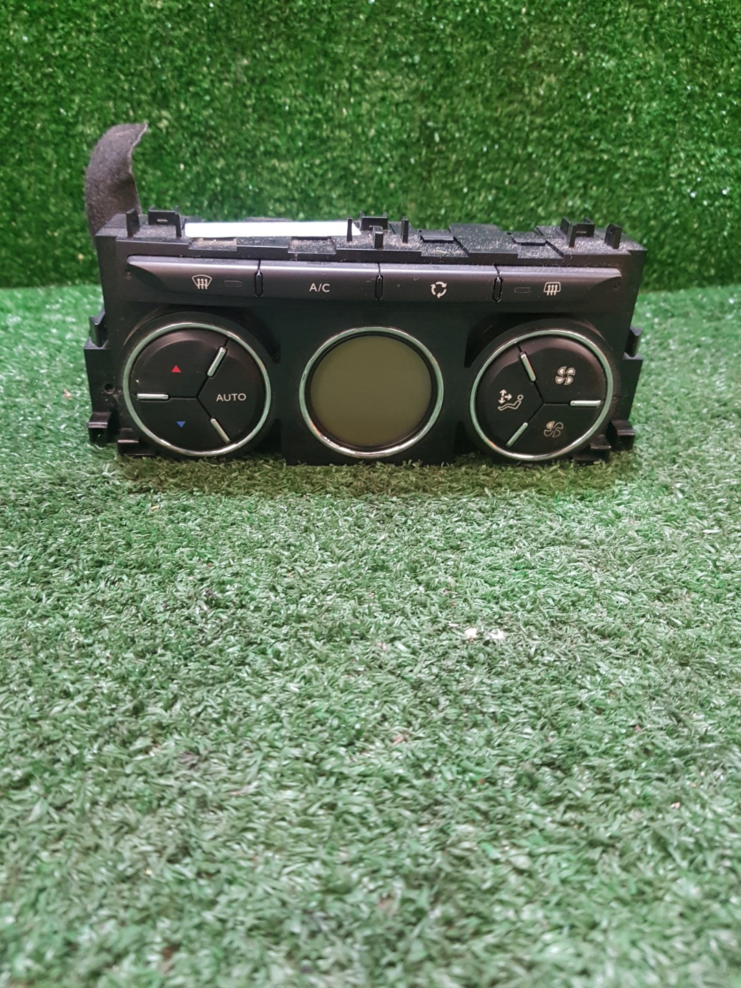 control panel air conditioning devices CITROEN DS-3 96753994XT