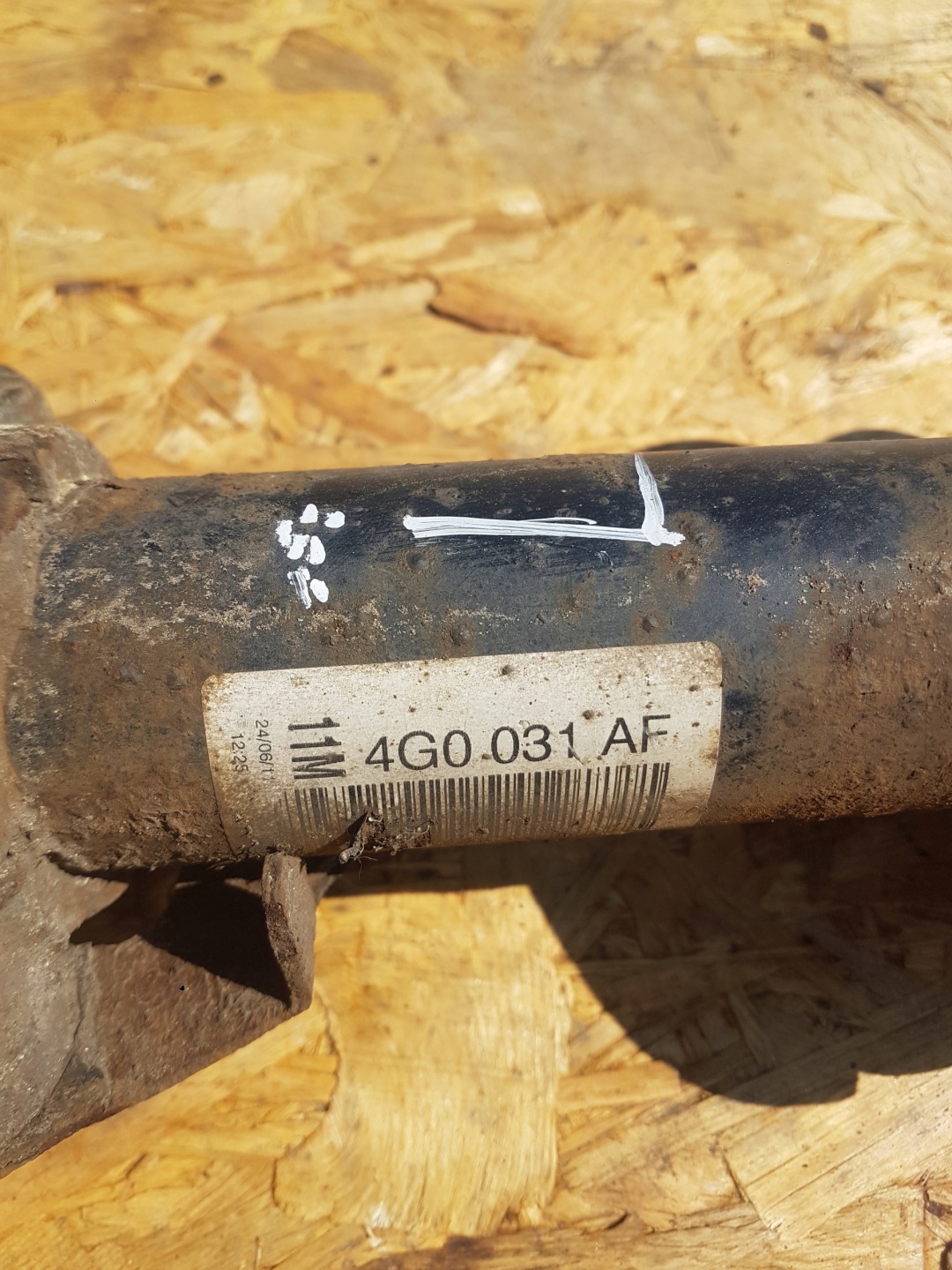shock absorber left front AUDI A6 C7 A7 4G0413031AF
