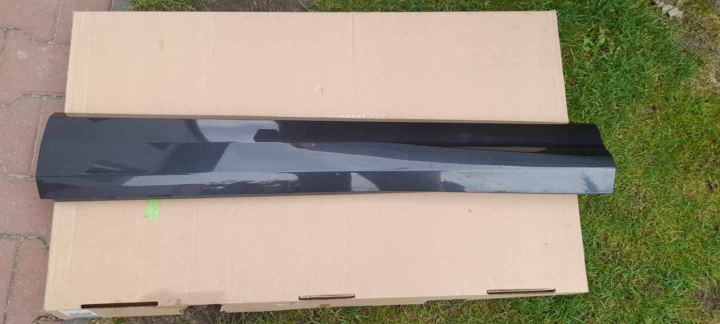 moulding door right front AUDI Q3 II 83A853960A/B