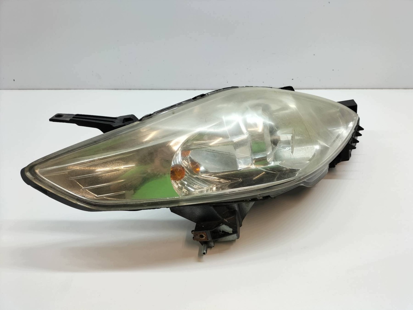light front right EU Mazda 5 and (2005-2010)