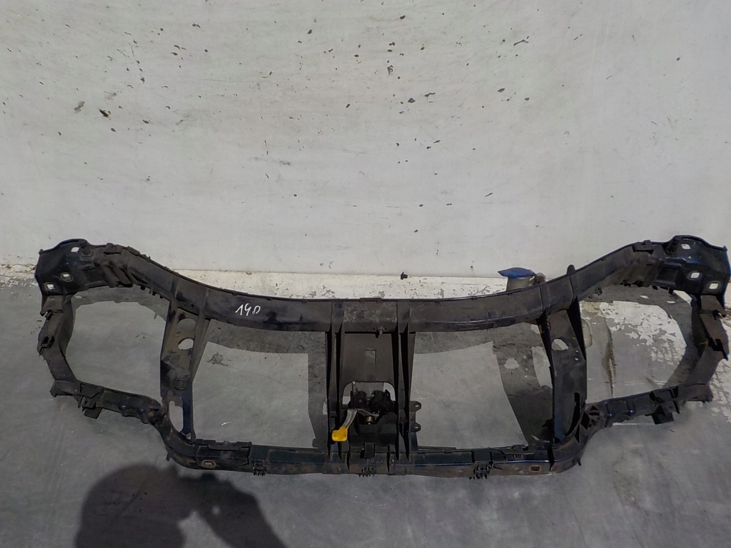 140 MONDEO IV S-MAX support panel for radiators pillar iron