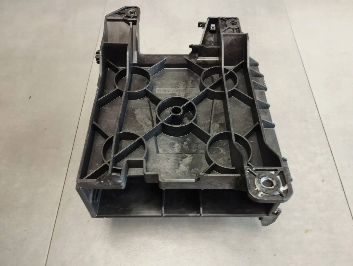 Audi A5 Sportback 8TA bracket holder 8T0907368B