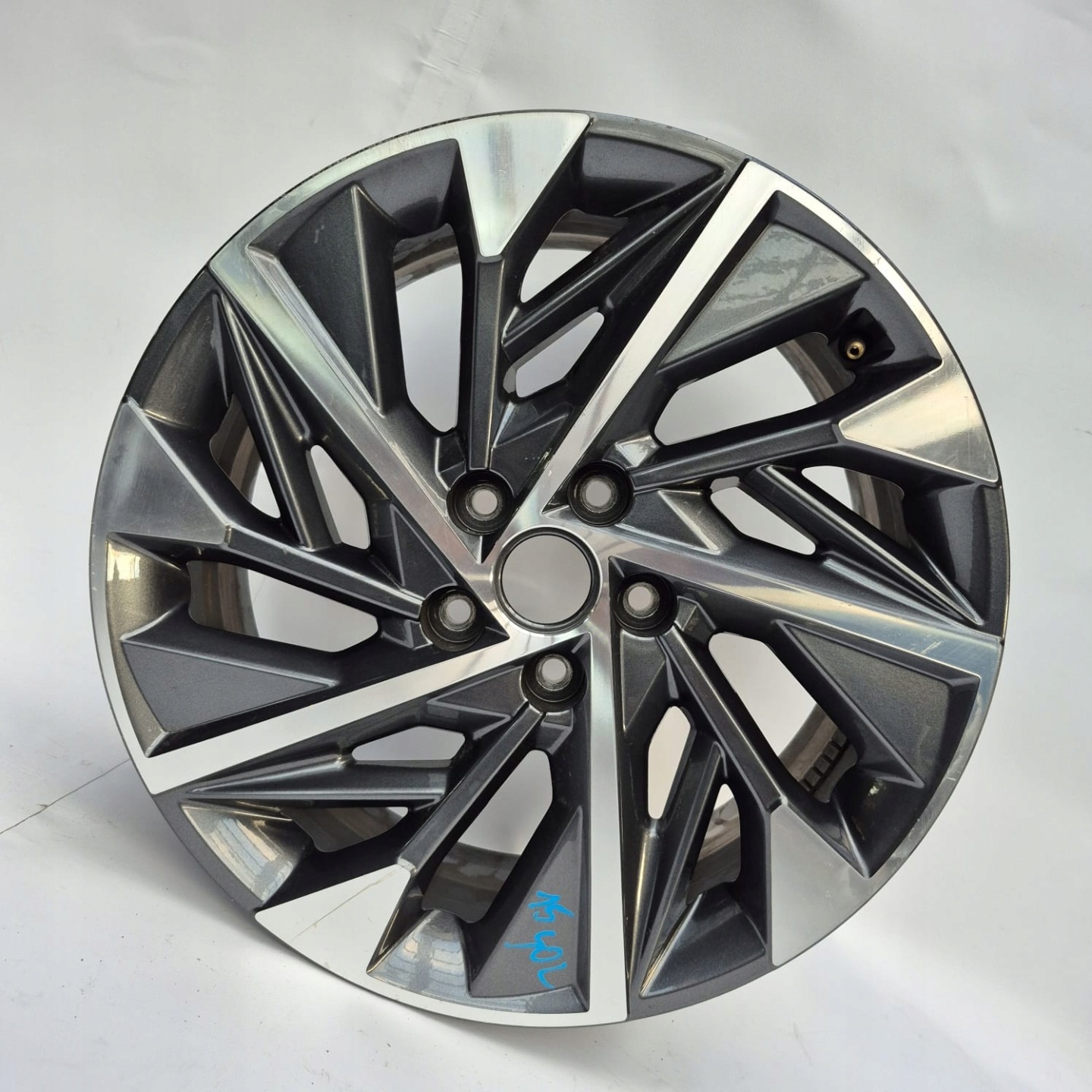 HYUNDAI 52910-N7220 7,5JX18H2 18" disk hliníkový