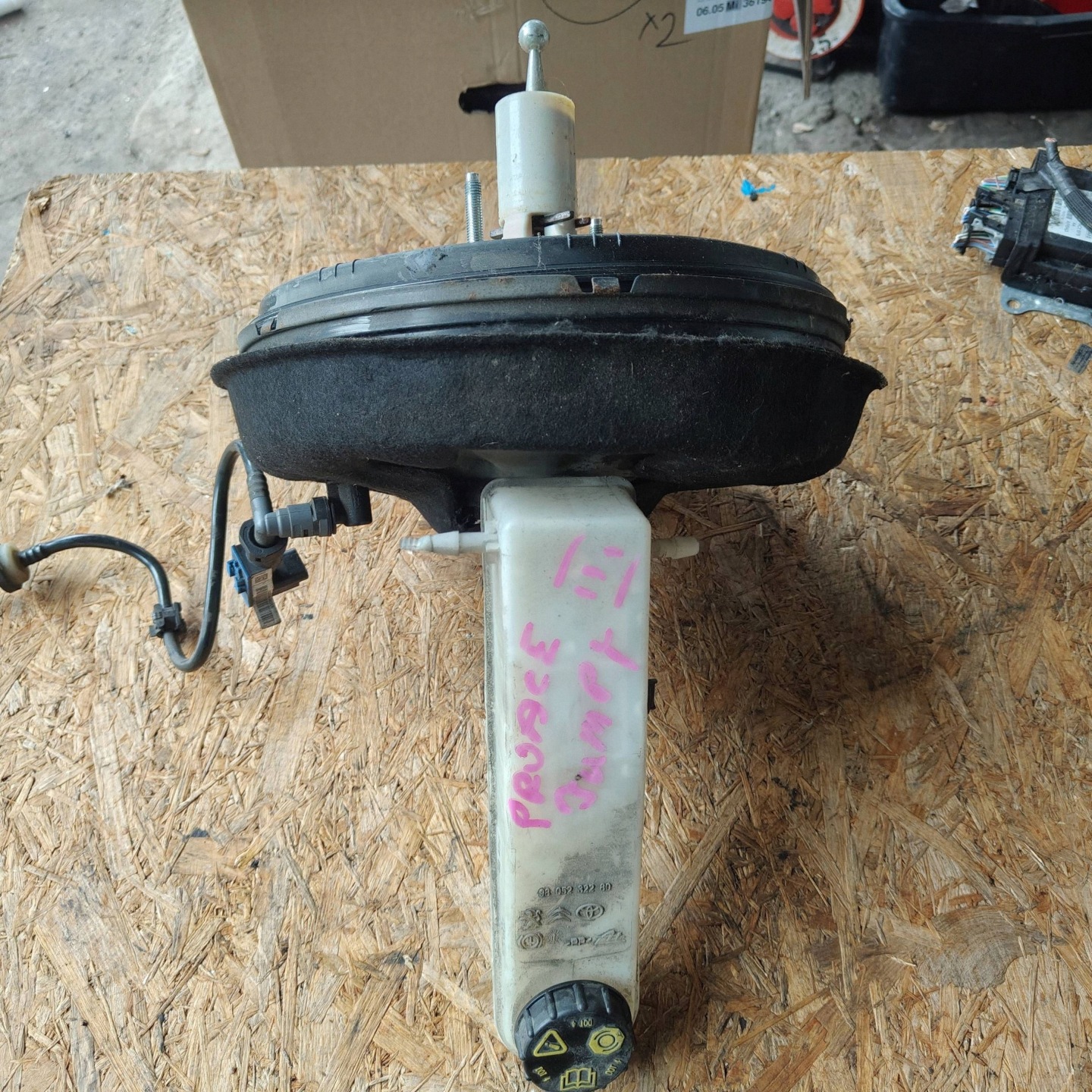 Opel VivaroC Jumpy expert proace servo brake 9805232280
