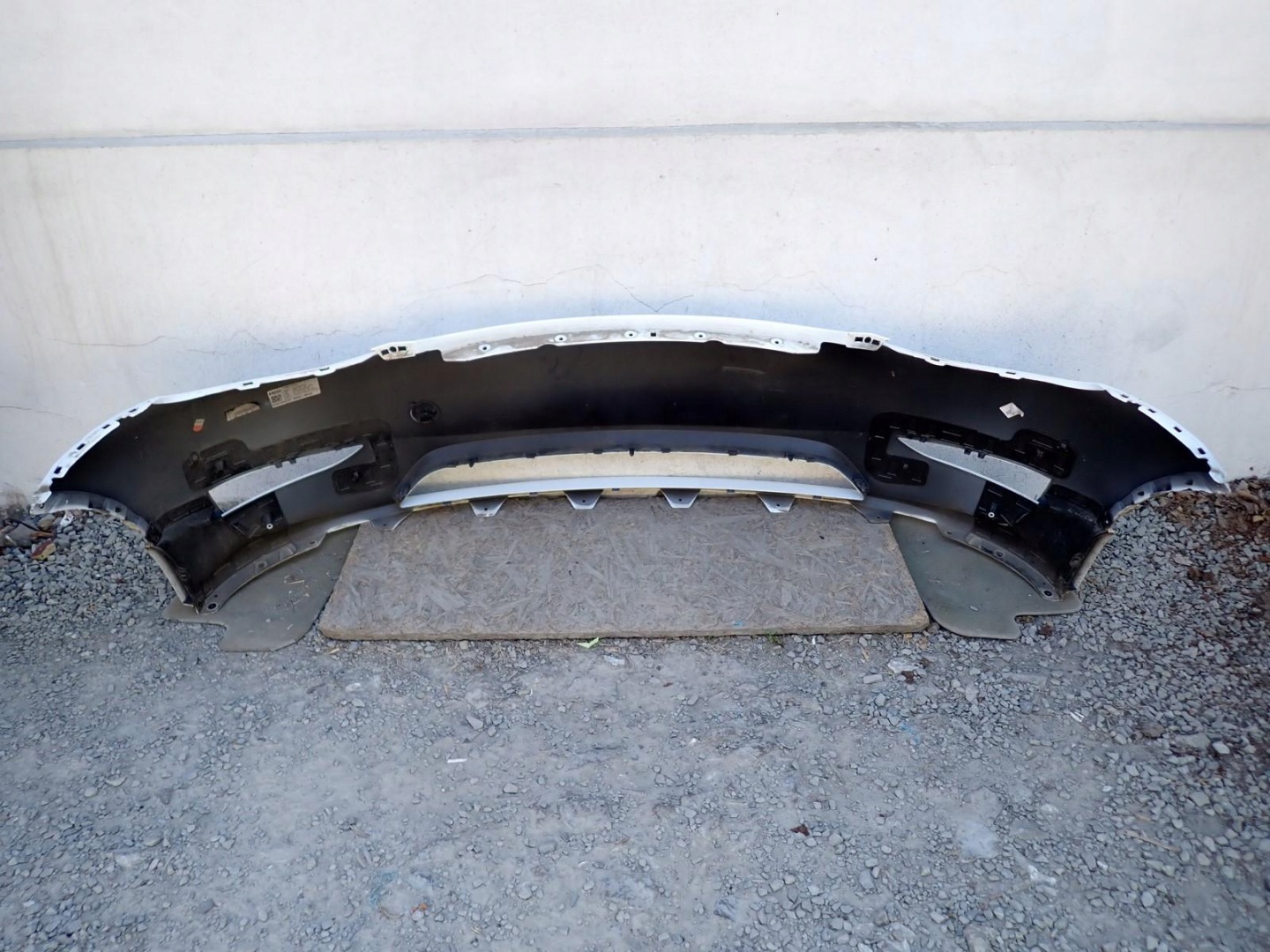 bumper front front TESLA MODEL Y 2019-2025R 1540101-06-C