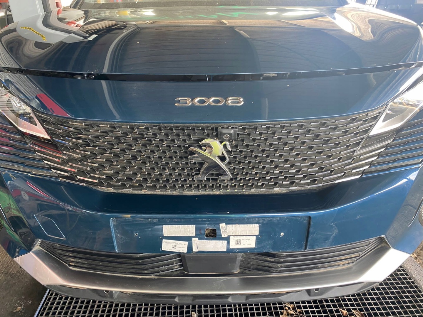 PEUGEOT 3008 II HYBRYDA BEHÄLTER SPRITZDÜSE