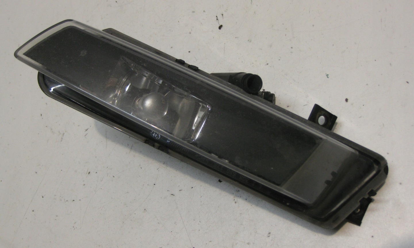 BMW E87 5D 07R Nebelscheinwerfer Licht Nebelscheinwerfer links 7181287