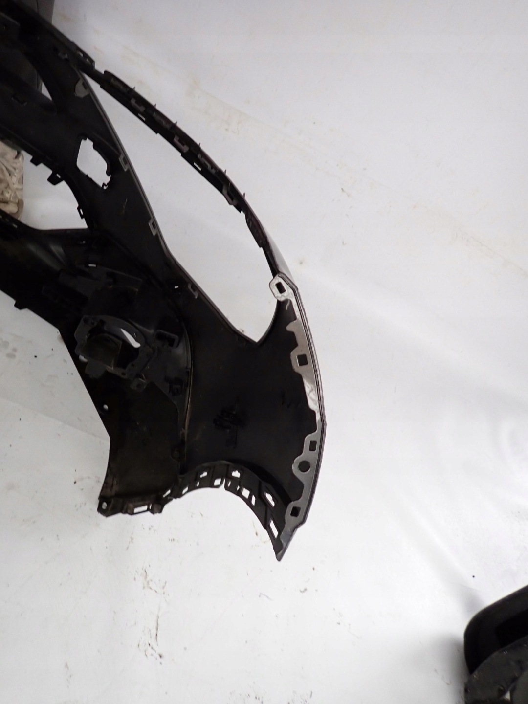CITROEN C4 III 20- bumper front front PDC 9834692580