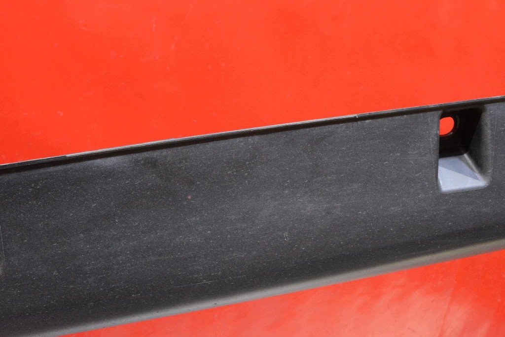 cap threshold right black 77231-54P0 SUZUKI VITARA 3 III LY 14-18