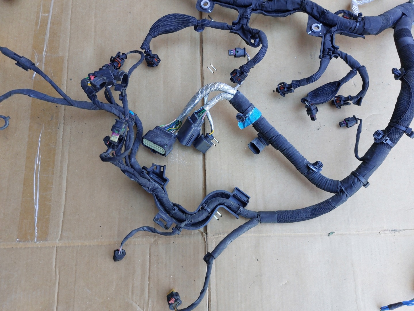 bundle of the engine VELAR L560 19r 2.0 petrol H4P3-12A690