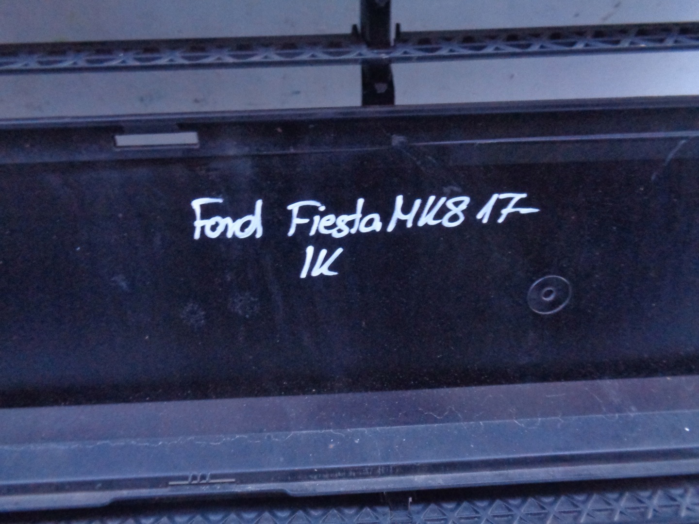bar, wall front FORD FIESTA MK8 17