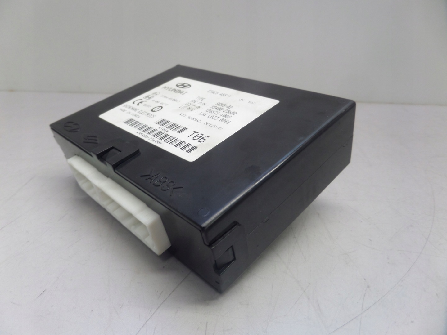 Unité commande confort HYUNDAI ACCENT II 02-06 95400-25600