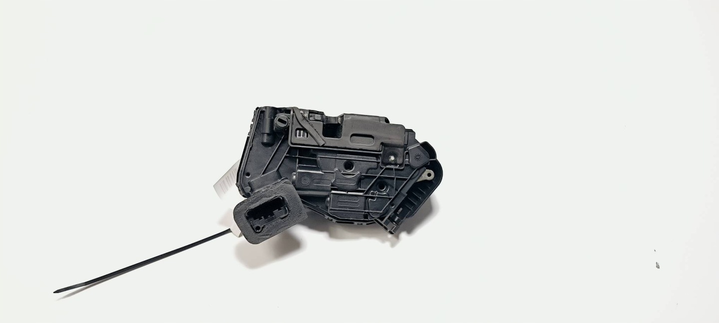 lock door right rear part 5TA839616D SKODA KAROQ
