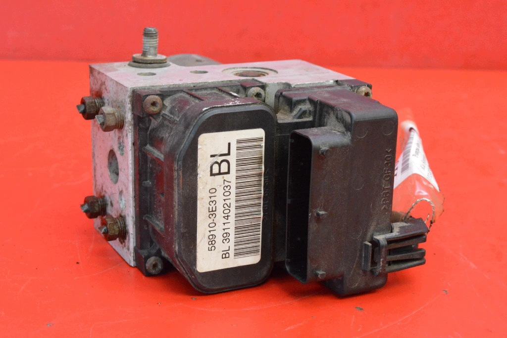 Pompa ABS 58910-3E310 KIA SORENTO 1 e 2.5 CRDI 140 KM 02-06