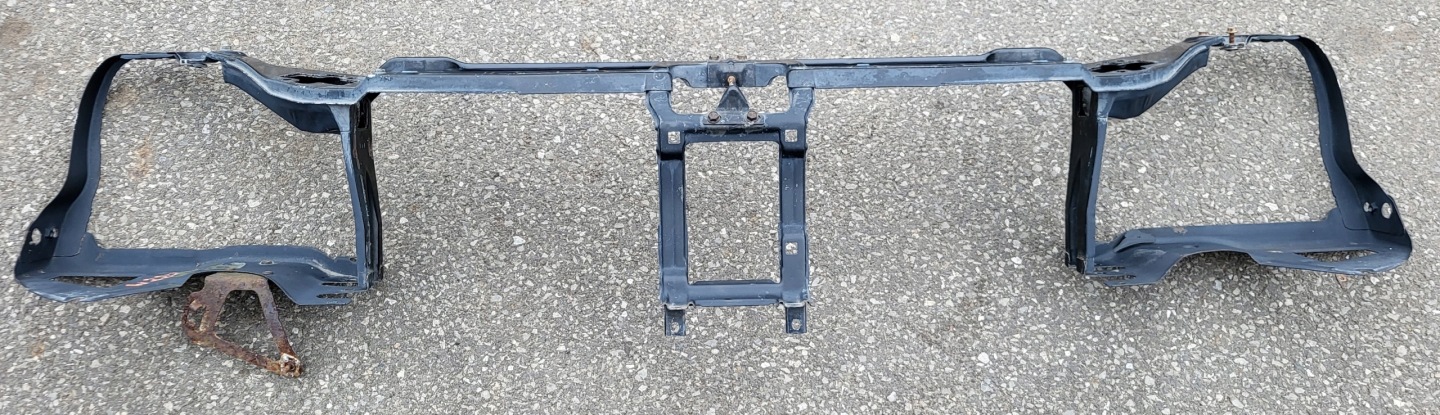 support panel for radiators upper pillar iron OKULAR MERCEDES S W220 OE