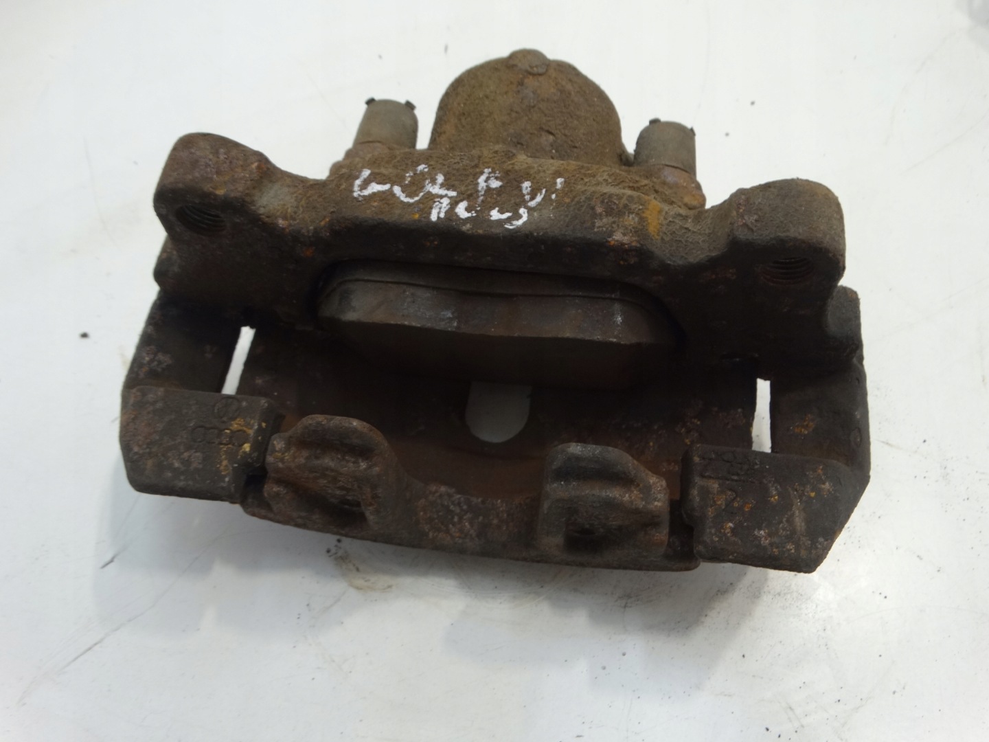 caliper brake right front VOLKSWAGEN GOLF VI plus 2.0TDI 2013R.