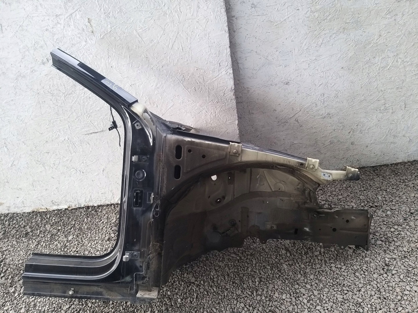 VW PASSAT B8 14r> quarter FARTUCH quarter right front