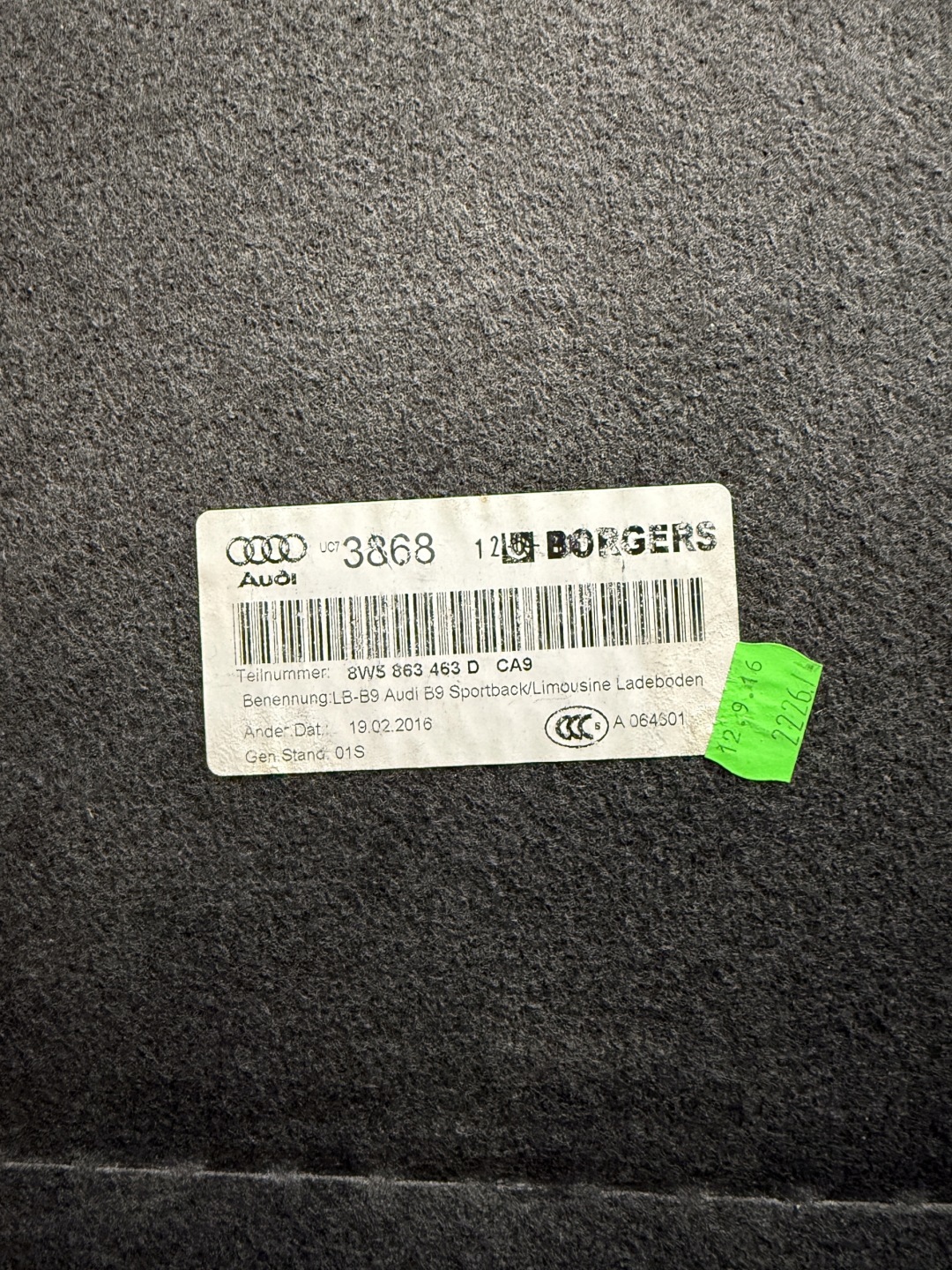 AUDI A4 8W B9 sedan mats floor boot 8W5863463D