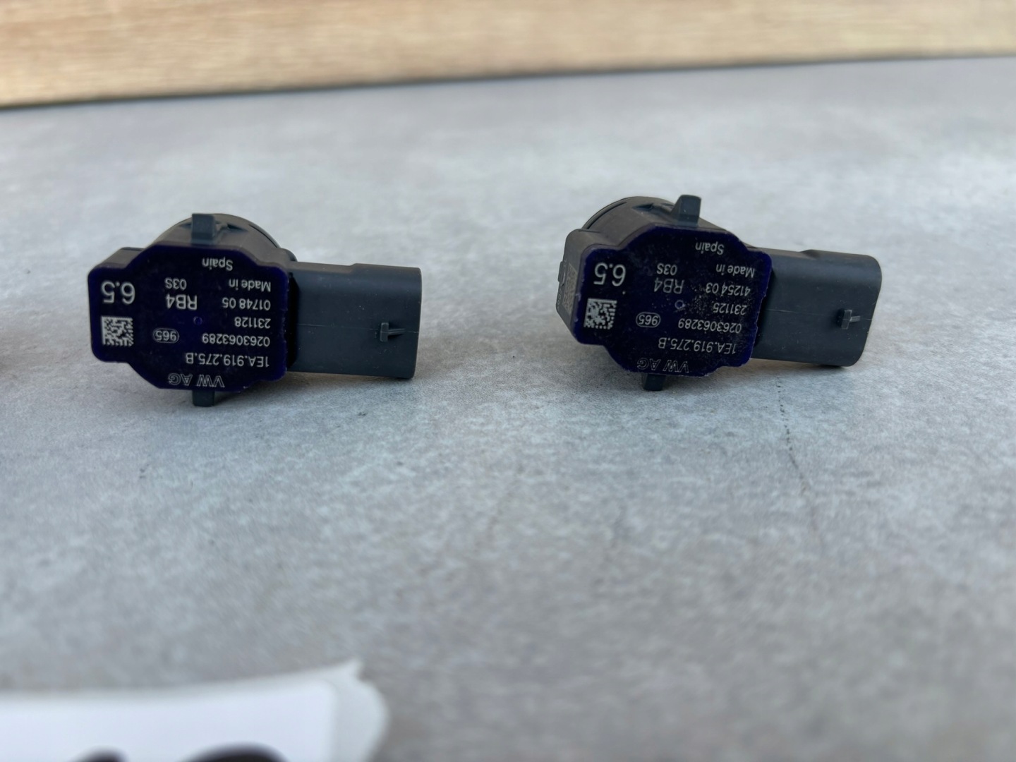 4X BIALY Sensor Parken VW ID.3 ID.4 ENYAQ BDB 1EA919275B K77/840