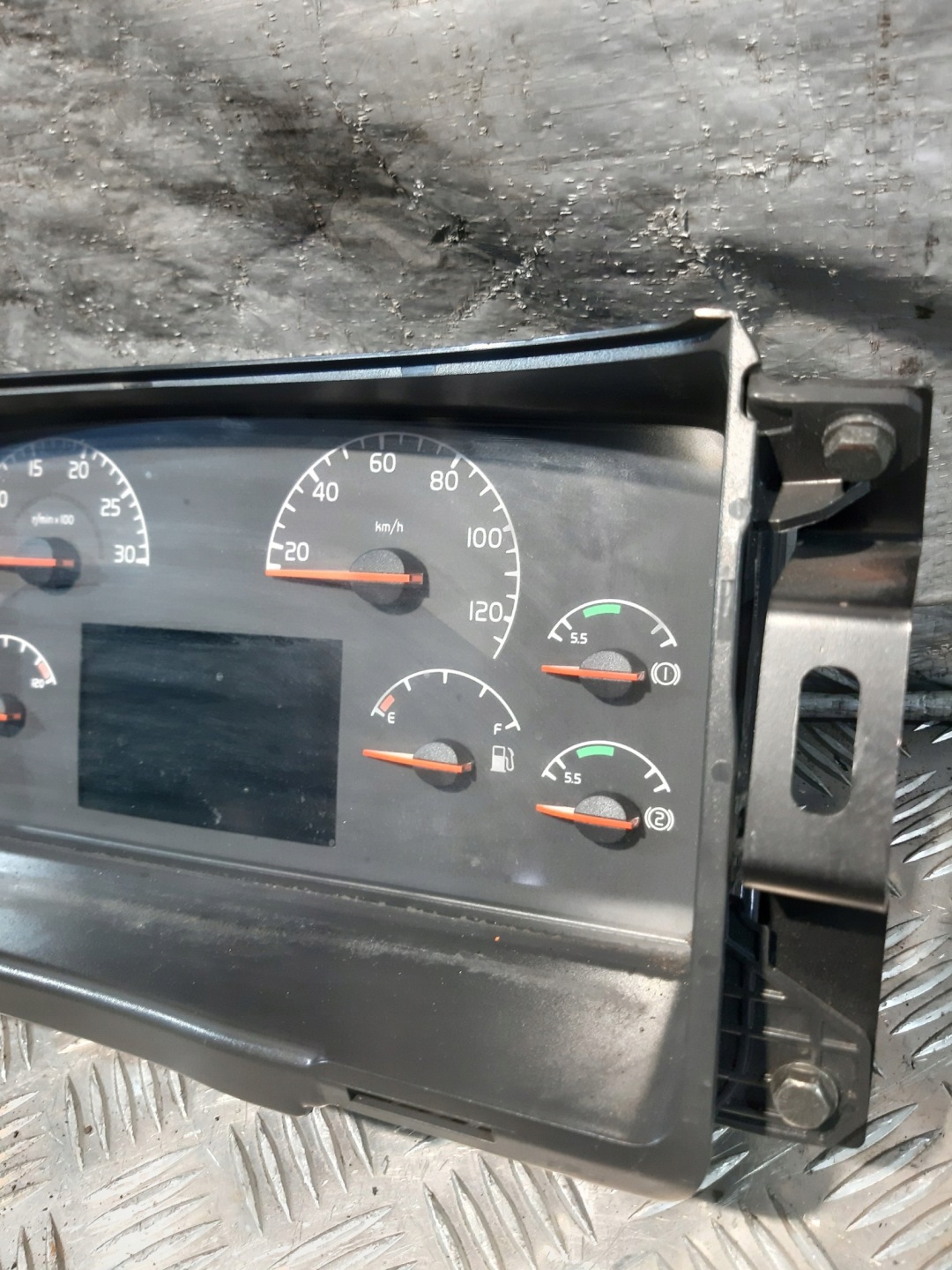 clock dials 70395665-P02 Volvo