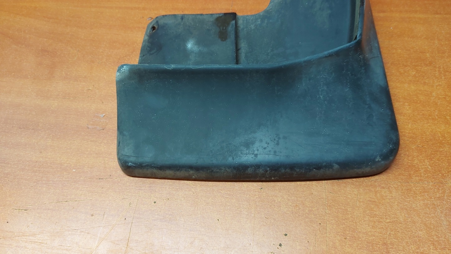mudguard flap right front front MITSUBISHI OUTLANDER and 01- 2.0 136 4x4