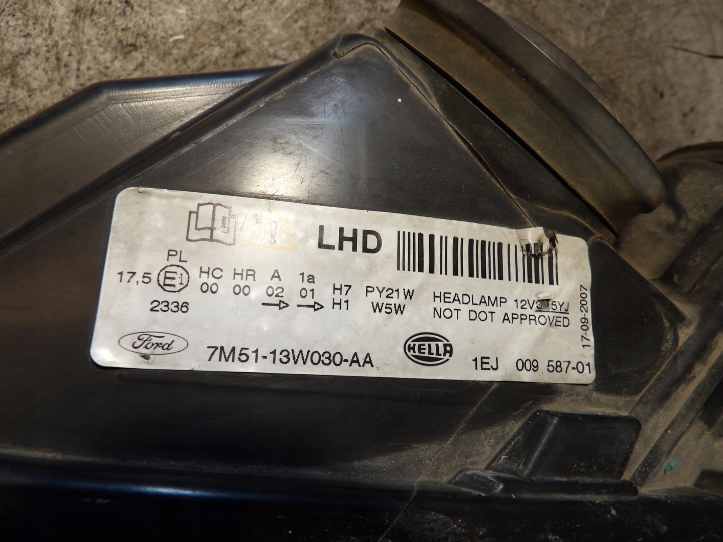 Ford C-Max light front left 7M51-13W030-AA