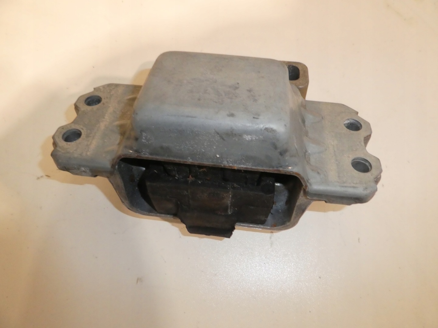 holder gearbox mounting 1K0199555BA AUDI VW SEAT