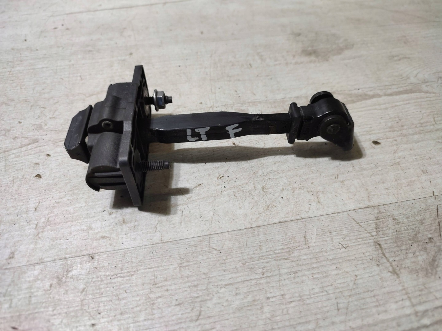 Opel Corsa F 2022 rear part side left limiter door