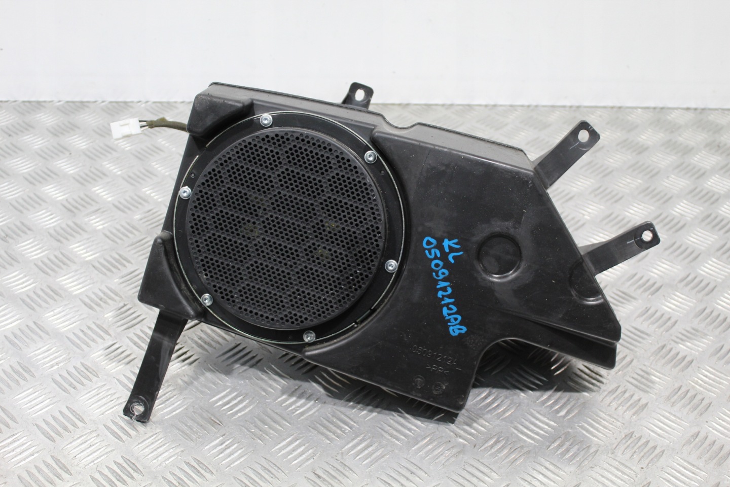 speaker NISKOTONOWY JEEP CHEROKEE V KL 05091212AB