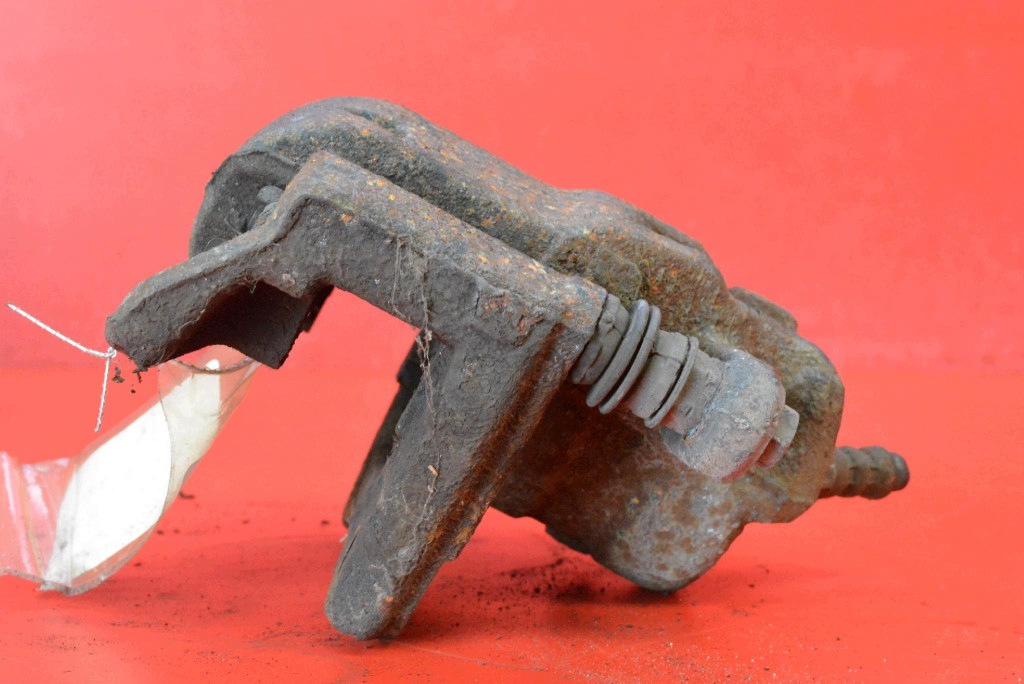 caliper brake right front 8864-D RENAULT ZOE 1 and 88 KM 12-19