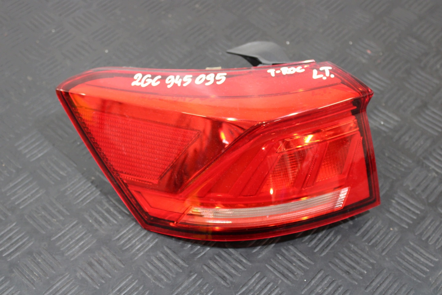 light left rear part rear 2GC945095 VW T-ROC CABRIO 2GA 2GC