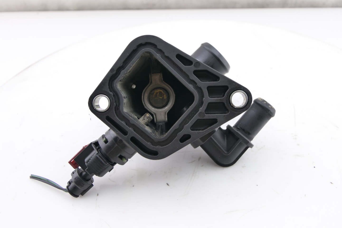 csomag Termostatu OPEL CORSA D 1.3 CDTI 55206391