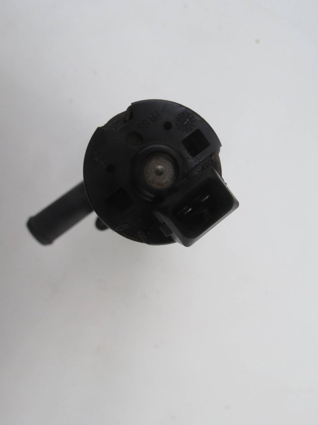 pumpa motorić vode VOLVO XC90 V8 4.4 30776243