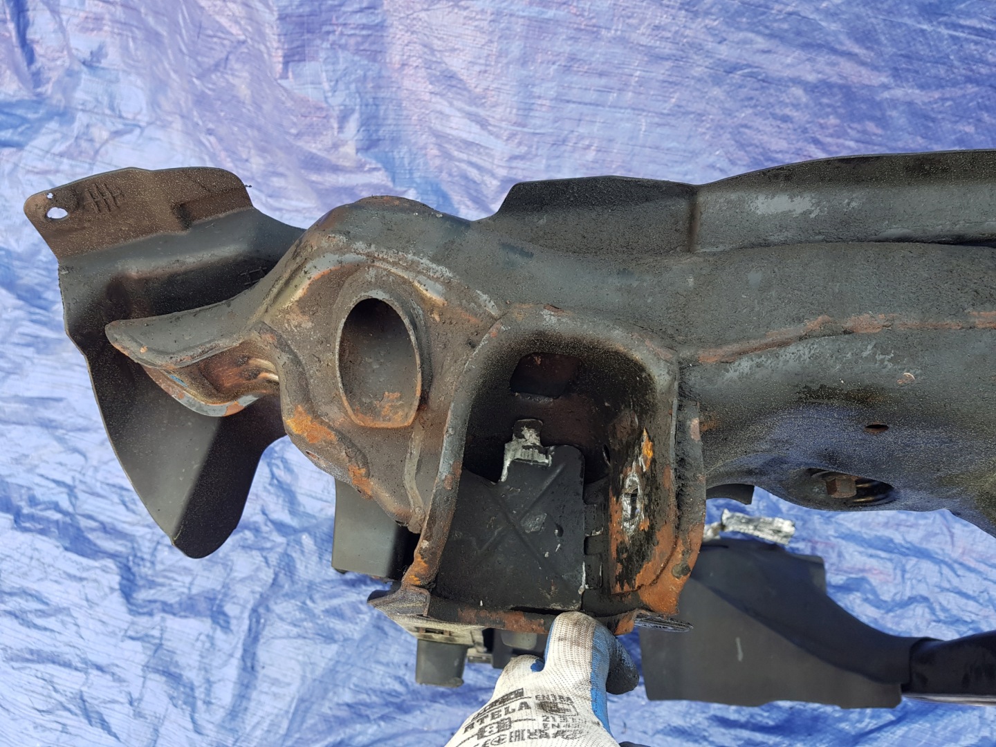 axle beam subframe axle beam sider front of the engine MERCEDES W221